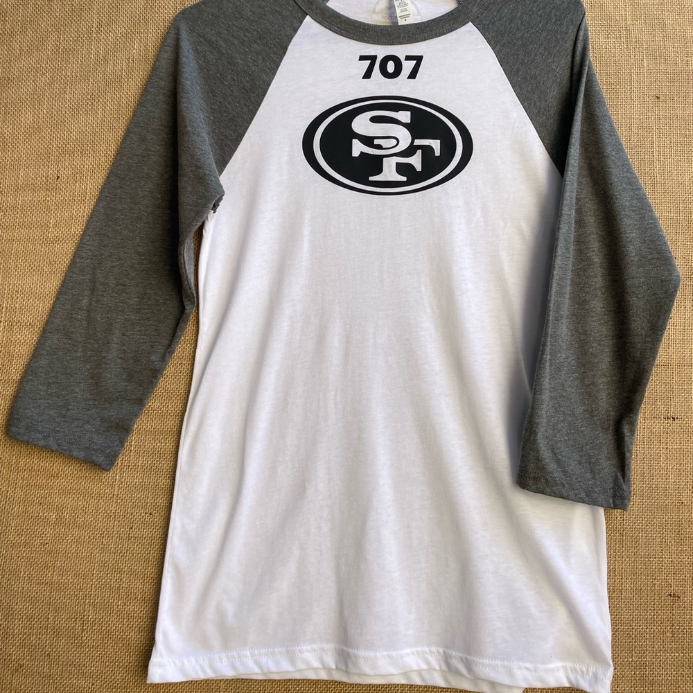 Small Bella-Canvas Raglan